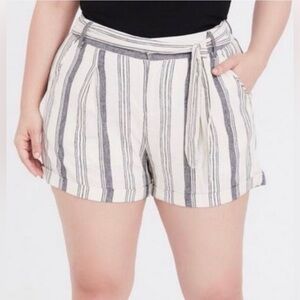 Torrid High Waist White and dark Gray Striped Shorts size 16